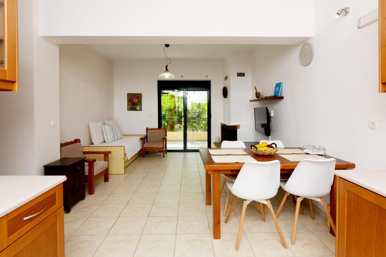 Apartament Athina's In Olive Grove